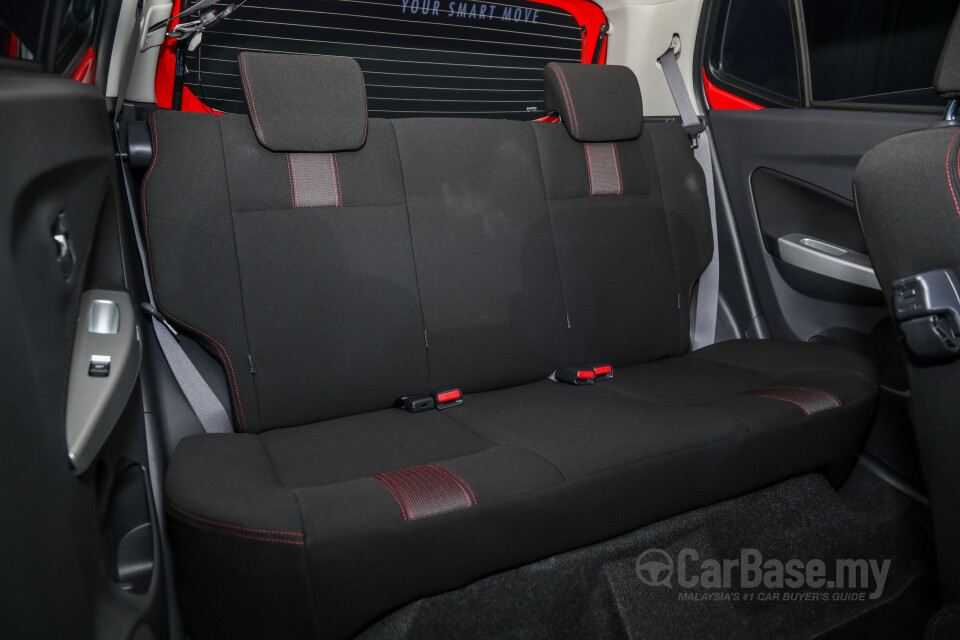 Nissan Navara D23 Facelift (2021) Interior