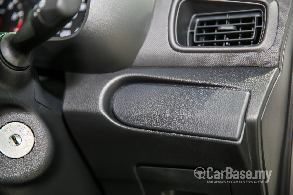 Perodua Bezza D63D (2016) Interior