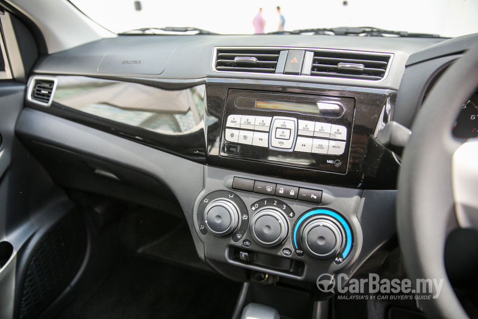 Perodua Bezza D63D (2016) Interior