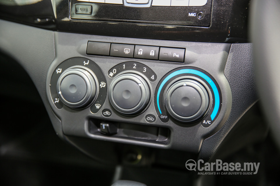 Perodua Bezza D63D (2016) Interior