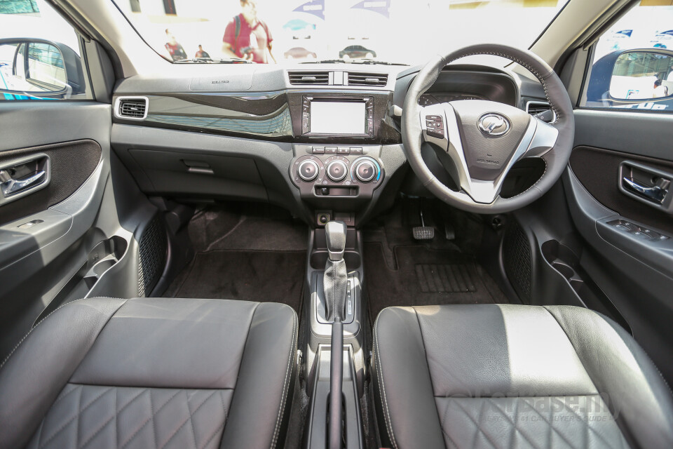 Perodua Aruz D38L (2019) Interior