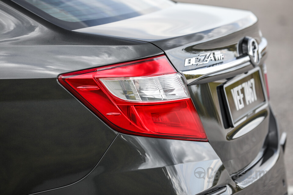 Nissan Grand Livina L11 Facelift (2013) Exterior