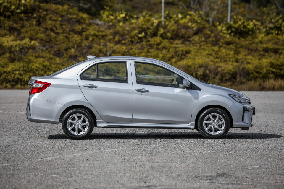 Perodua Bezza D42L (2020) Exterior