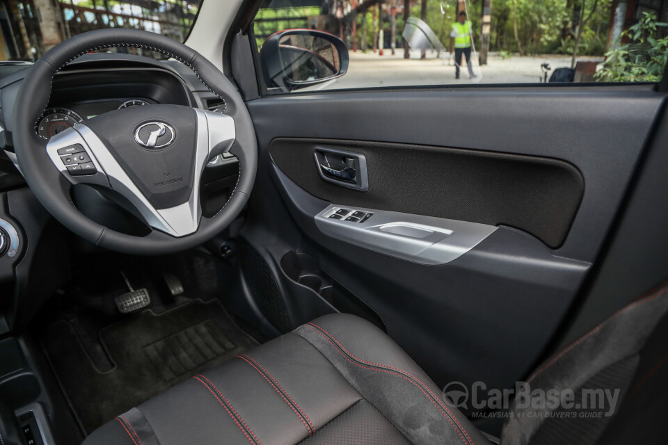 Perodua Aruz D38L (2019) Interior