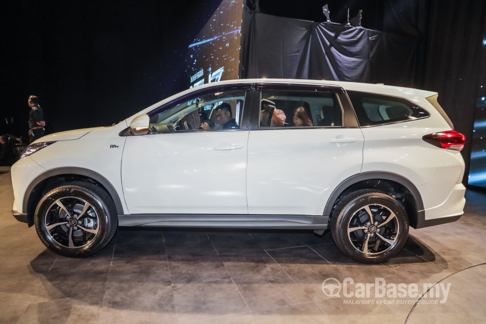 Perodua Aruz D38L (2019) Exterior