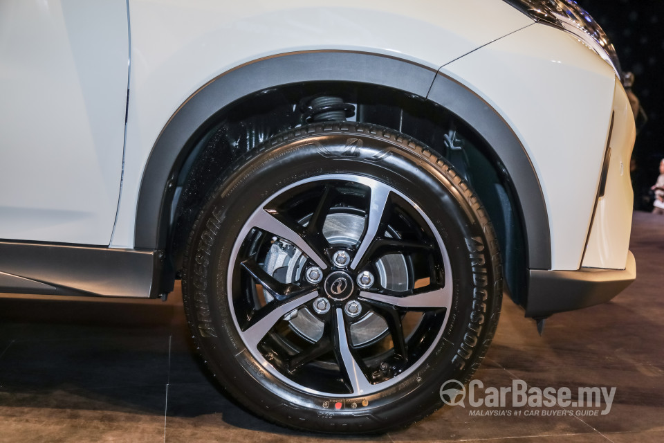 Perodua Aruz D38L (2019) Exterior