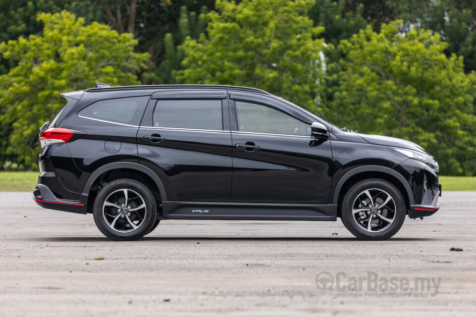 Perodua Aruz D38L (2019) Exterior
