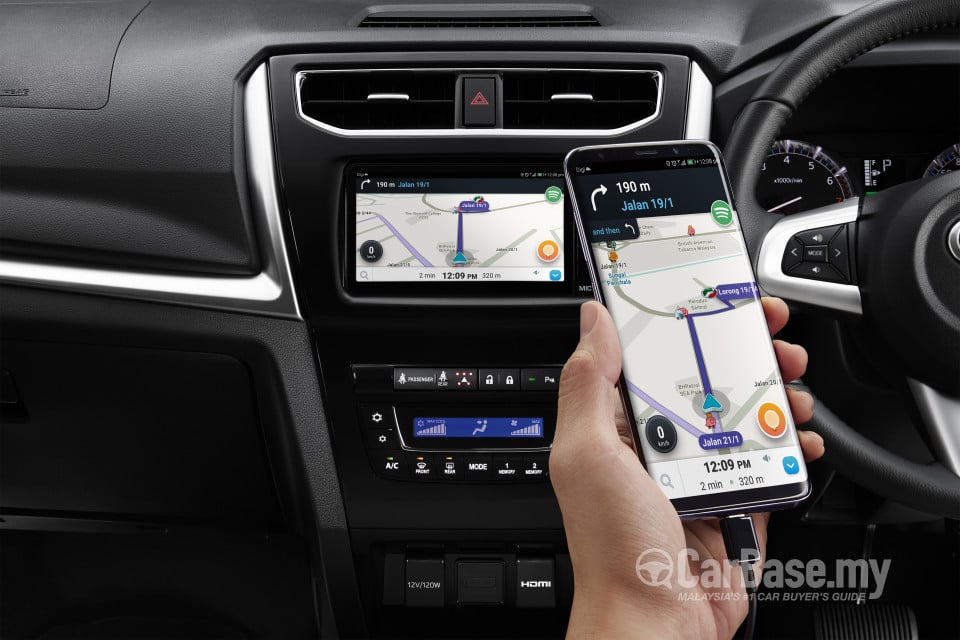 Perodua Aruz D38L (2019) Interior