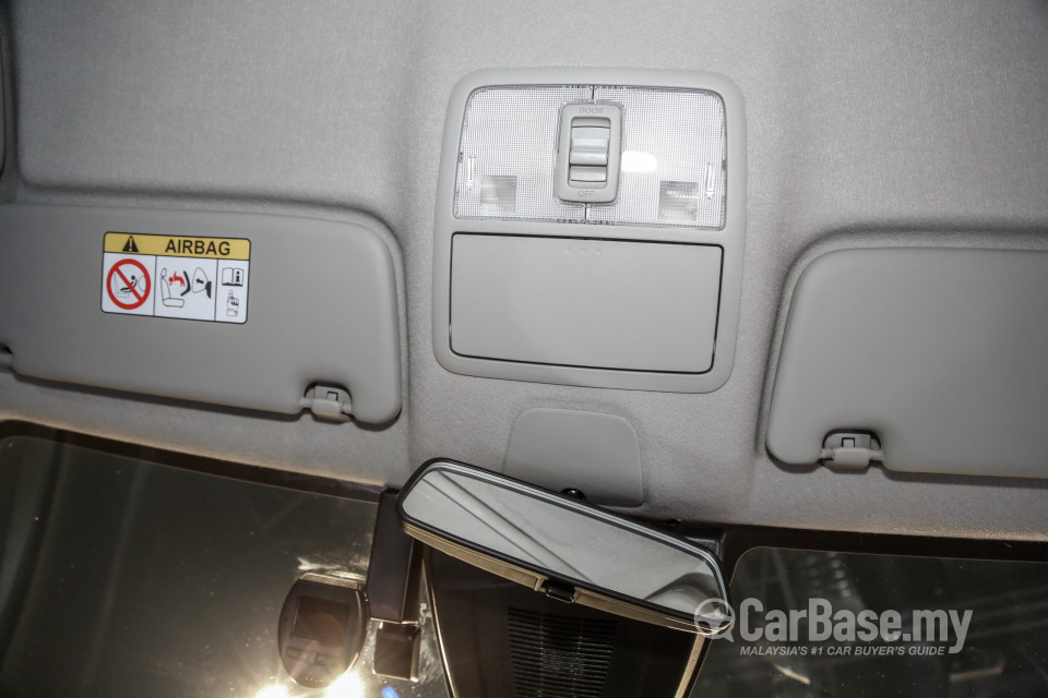 Perodua Aruz D38L (2019) Interior