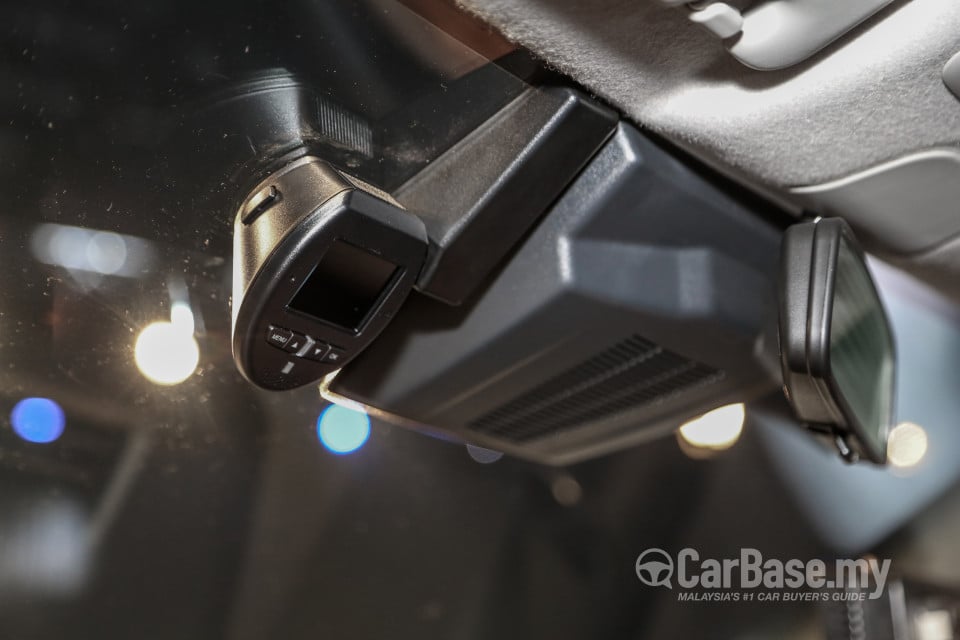 Perodua Aruz D38L (2019) Interior