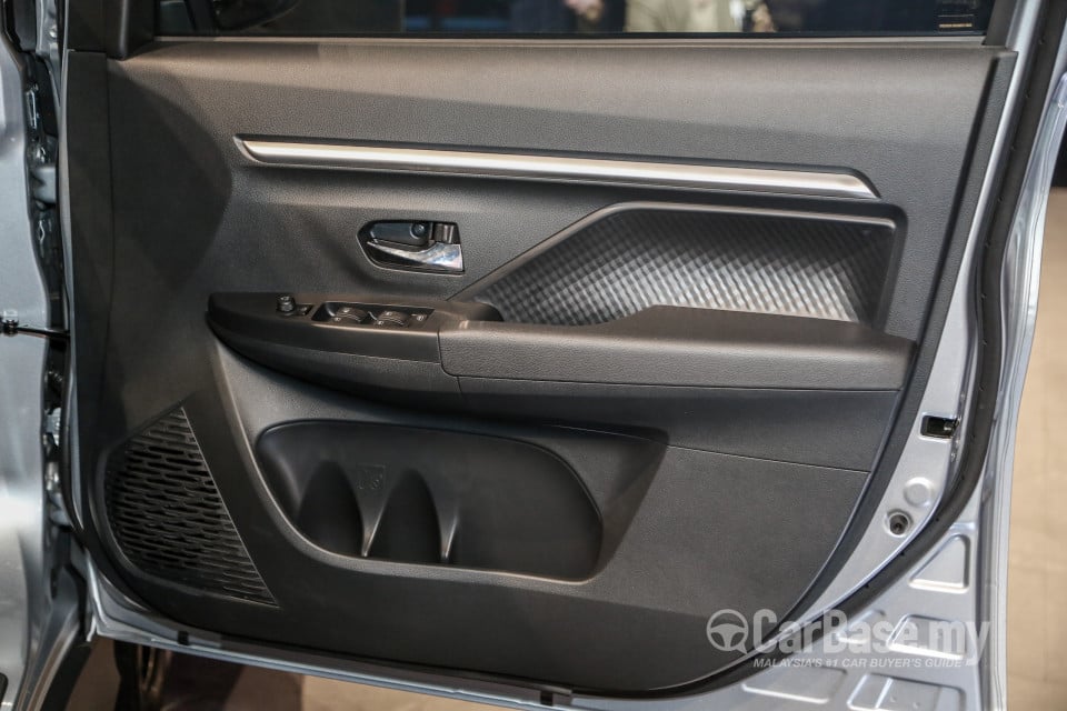 Perodua Aruz D38L (2019) Interior