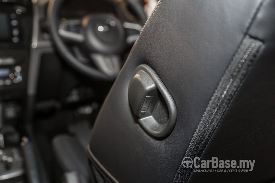 Perodua Aruz D38L (2019) Interior