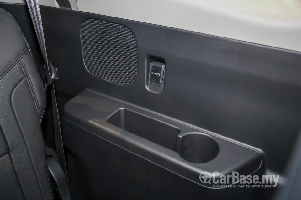 Perodua Aruz D38L (2019) Interior