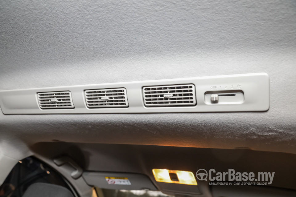 Perodua Aruz D38L (2019) Interior