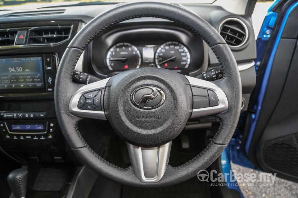Perodua Aruz D38L (2019) Interior