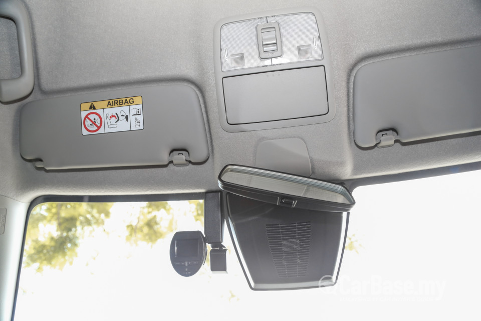 Perodua Aruz D38L (2019) Interior