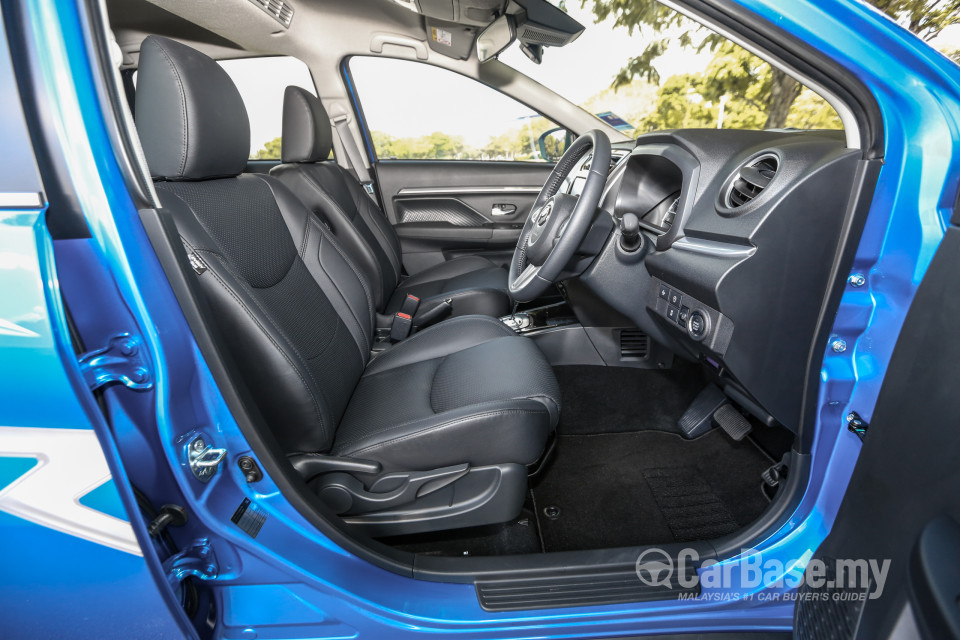 Perodua Aruz D38L (2019) Interior