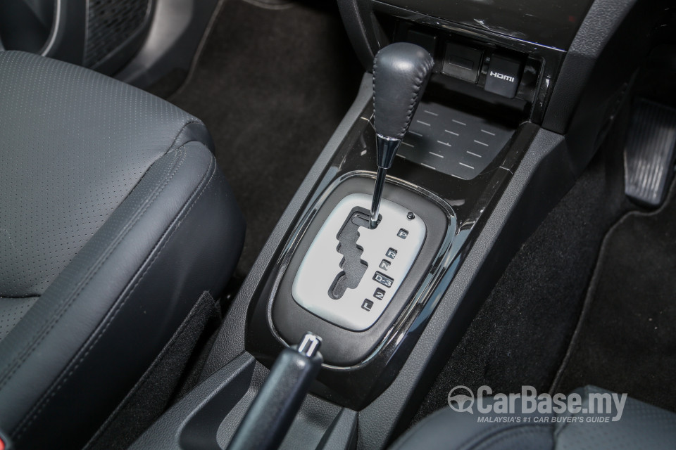 Perodua Aruz D38L (2019) Interior