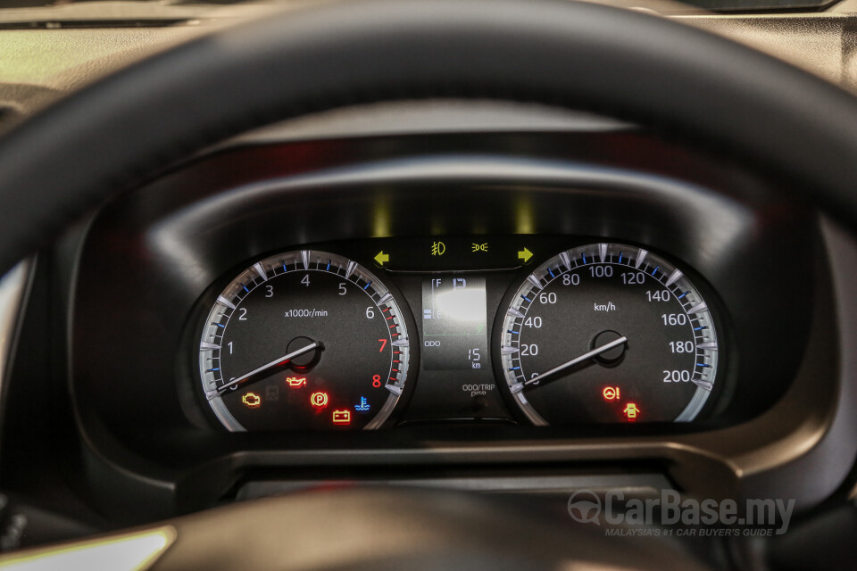 Perodua Aruz D38L (2019) Interior