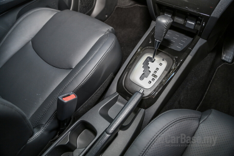 Perodua Aruz D38L (2019) Interior