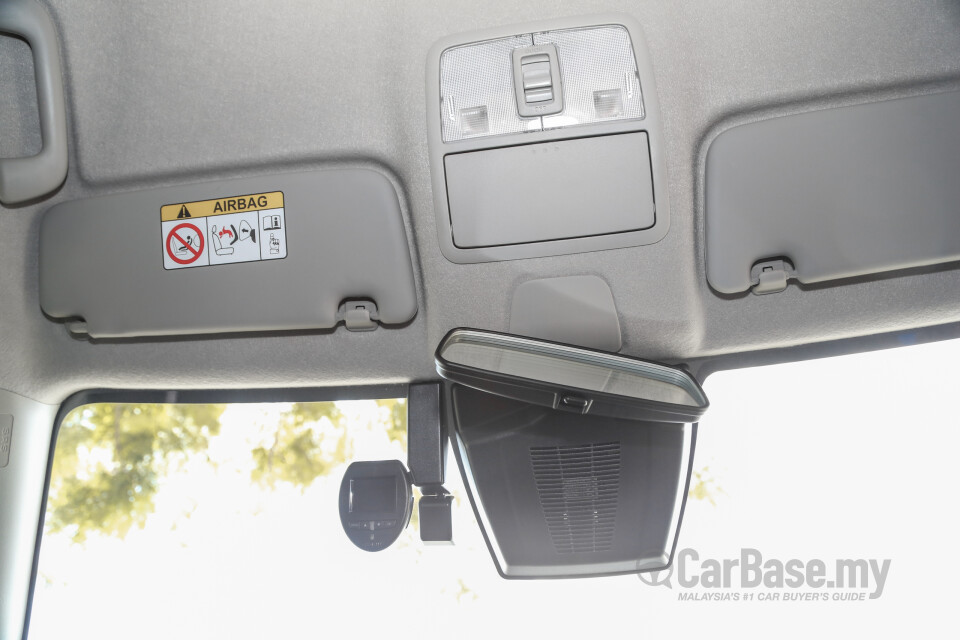 Perodua Aruz D38L (2019) Interior