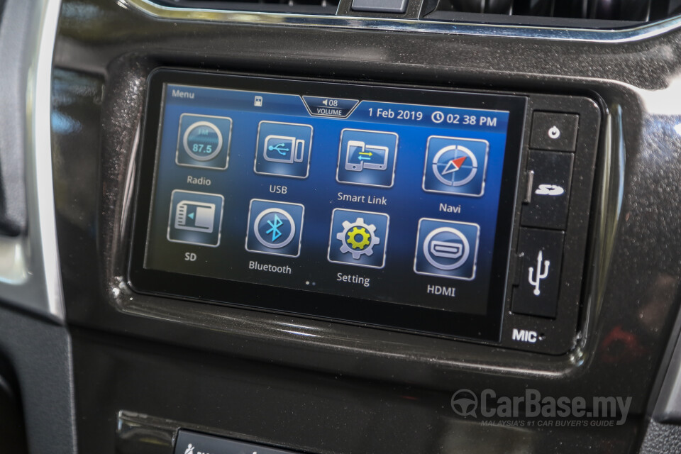 Perodua Aruz D38L (2019) Interior