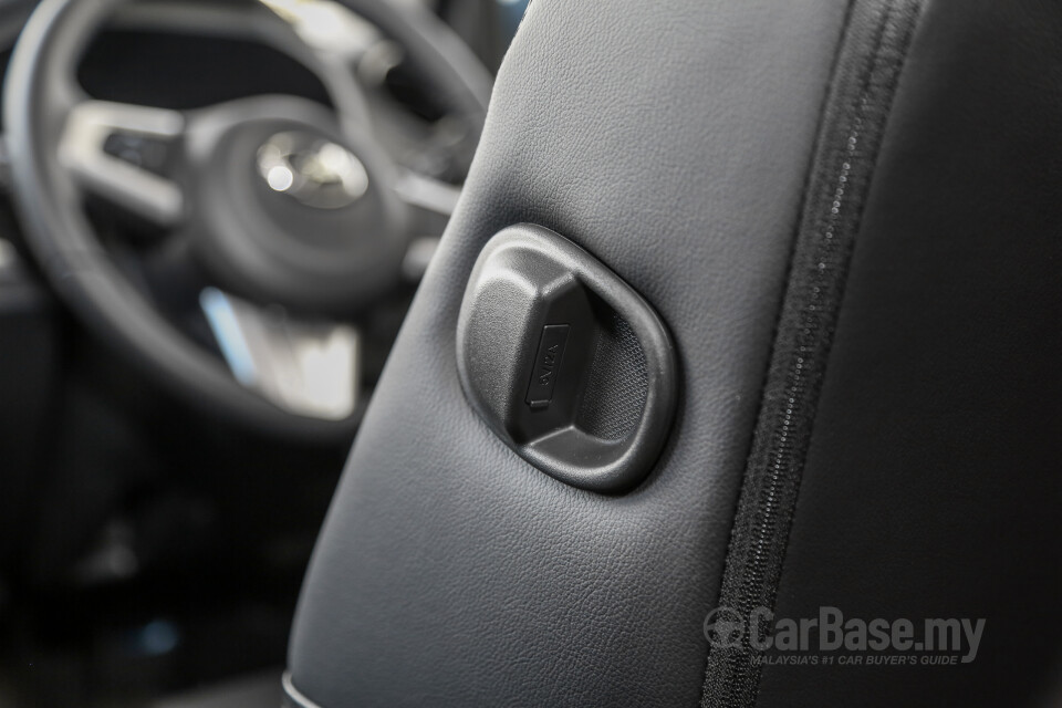 Perodua Aruz D38L (2019) Interior