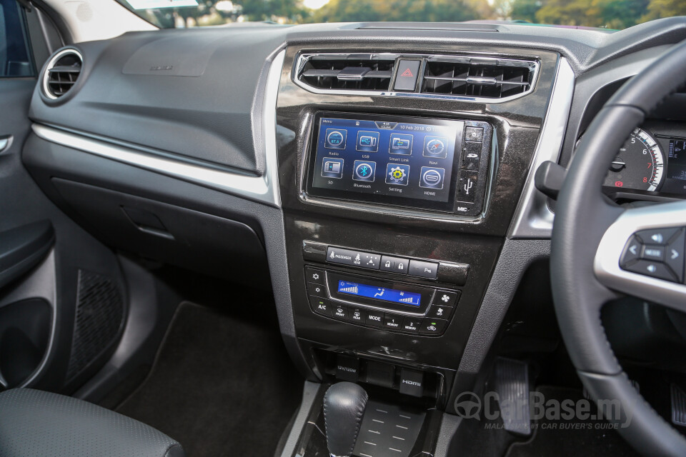 Perodua Aruz D38L (2019) Interior
