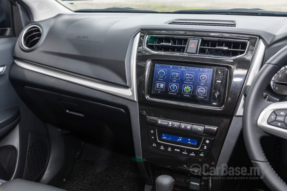 Perodua Aruz D38L (2019) Interior