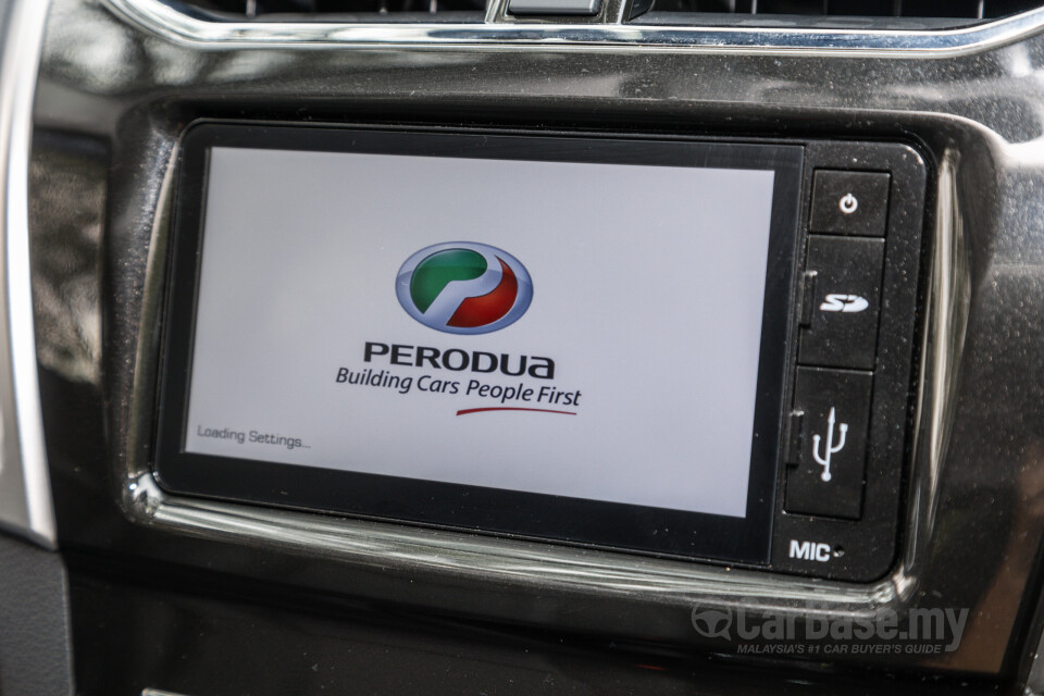 Perodua Aruz D38L (2019) Interior