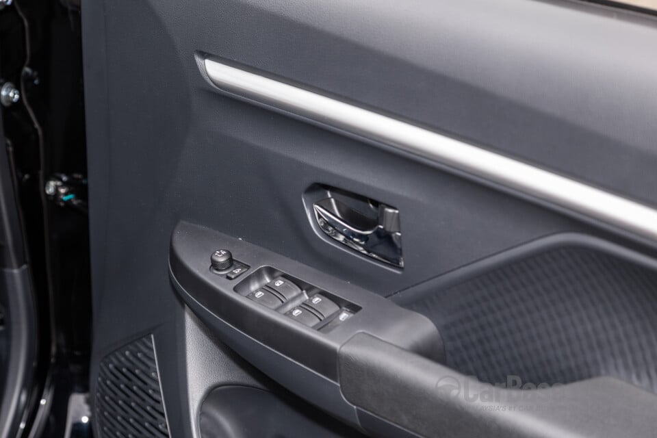 Perodua Aruz D38L (2019) Interior