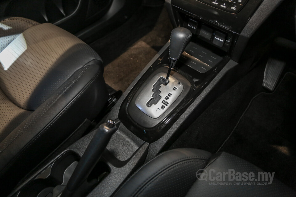 Perodua Aruz D38L (2019) Interior