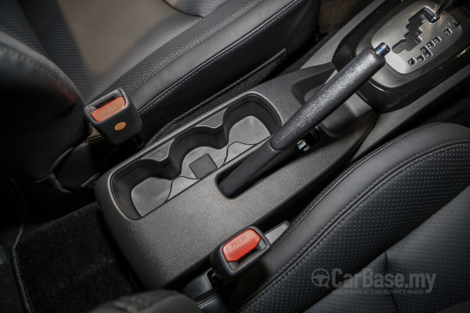 Perodua Aruz D38L (2019) Interior