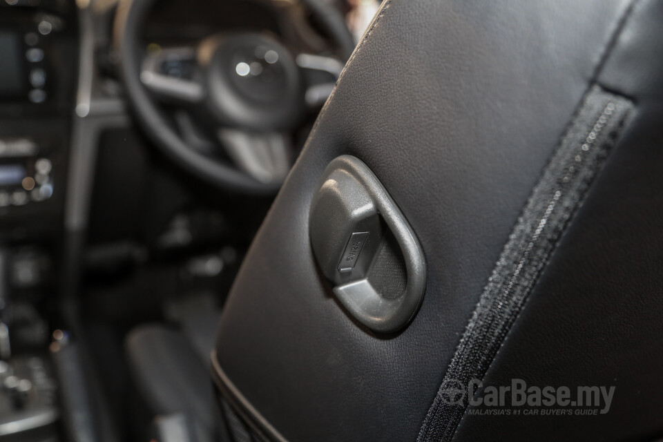 Perodua Aruz D38L (2019) Interior