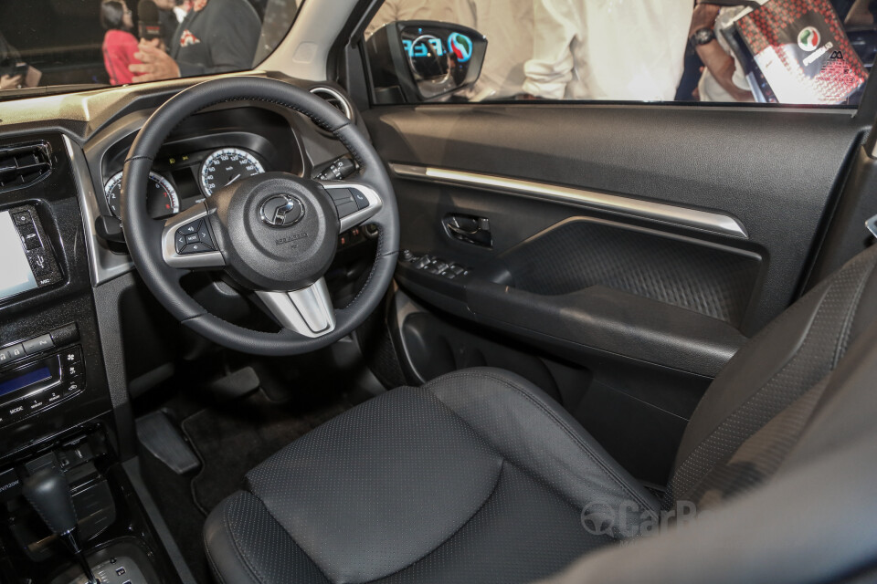 Perodua Aruz D38L (2019) Interior