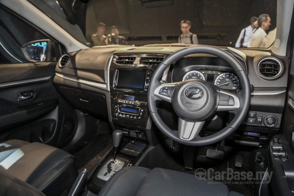 Perodua Aruz D38L (2019) Interior