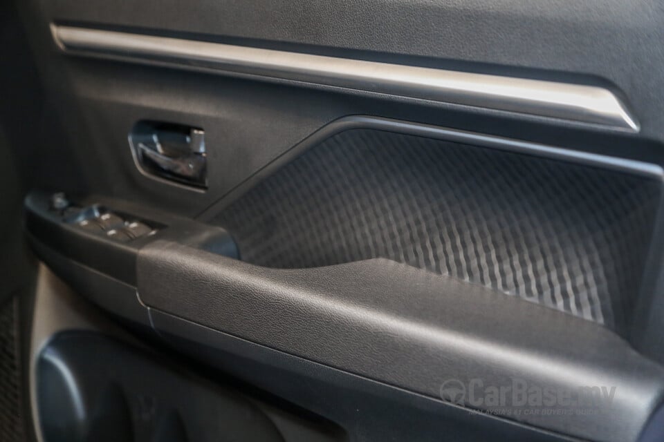 Perodua Aruz D38L (2019) Interior