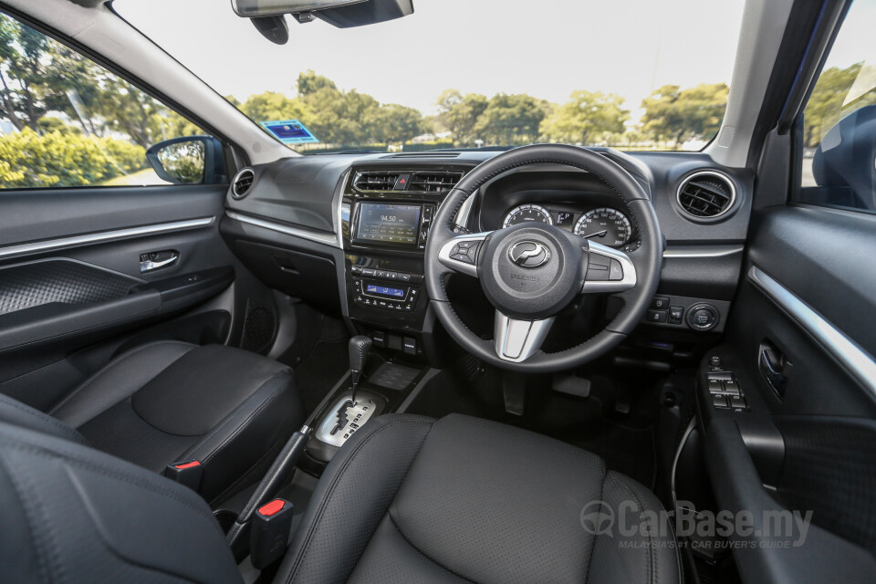 Perodua Aruz D38L (2019) Interior