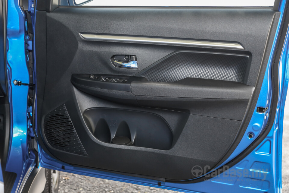 Perodua Aruz D38L (2019) Interior