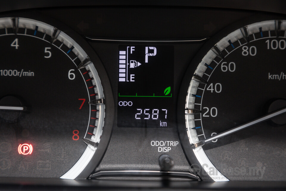 Perodua Aruz D38L (2019) Interior