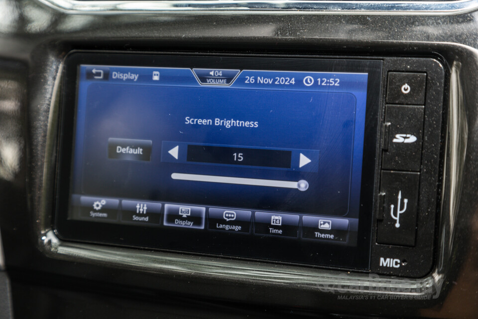 Perodua Aruz D38L (2019) Interior