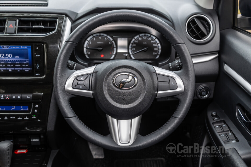 Perodua Aruz D38L (2019) Interior