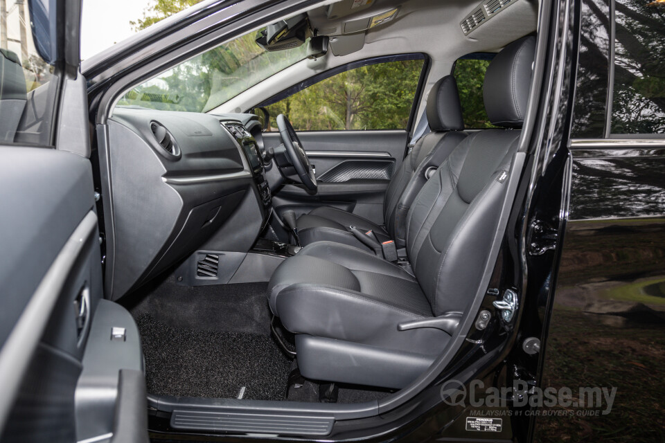 Perodua Aruz D38L (2019) Interior