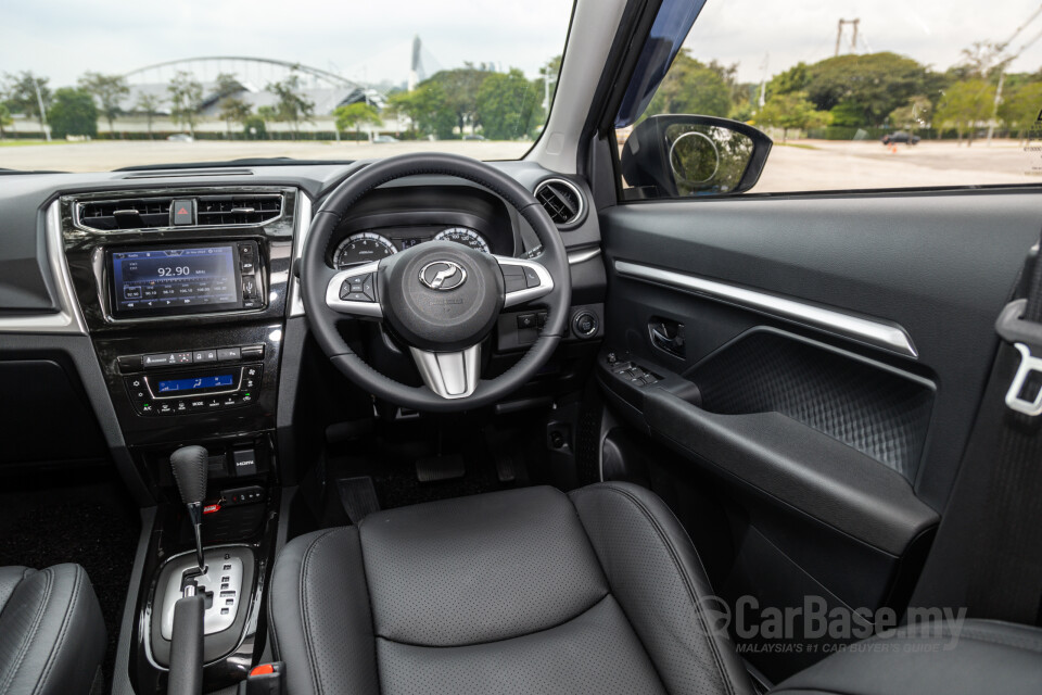 Perodua Aruz D38L (2019) Interior