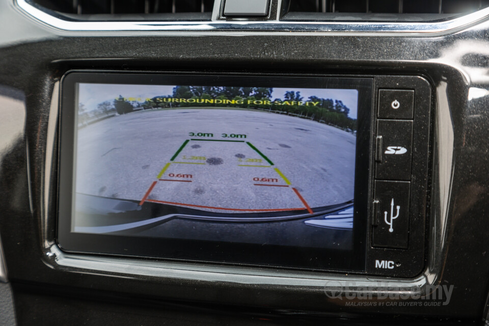 Perodua Aruz D38L (2019) Interior