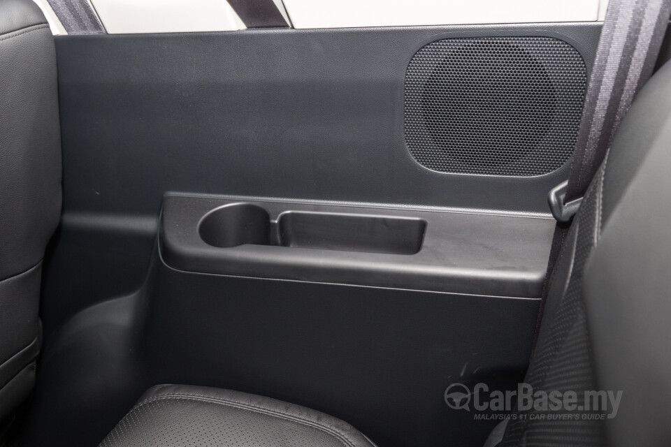 Perodua Aruz D38L (2019) Interior