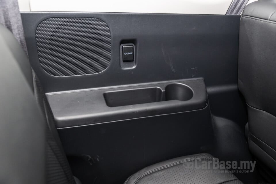 Perodua Aruz D38L (2019) Interior