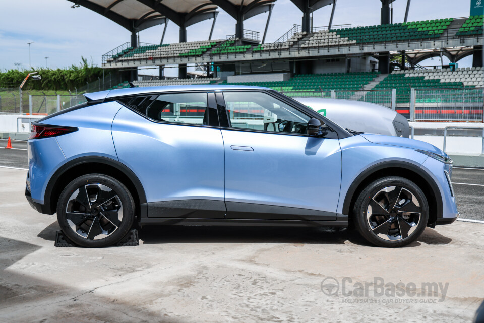 Perodua QV-E P01A (2025) Exterior