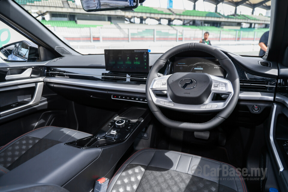 Perodua QV-E P01A (2025) Interior