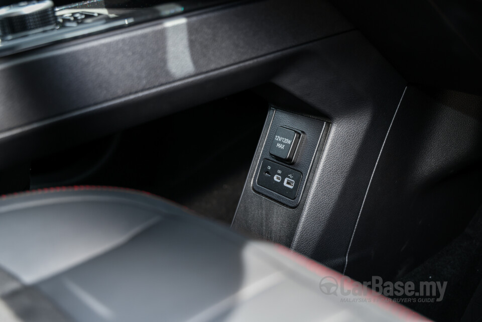 Perodua QV-E P01A (2025) Interior